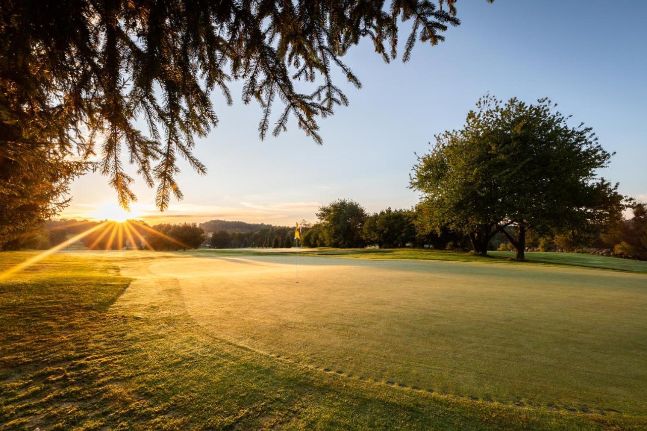 Golf Certovo Bremeno Hotell Jistebnice Eksteriør bilde